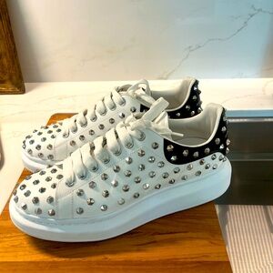 Alexander McQueen Studded oversized men’s sneaker